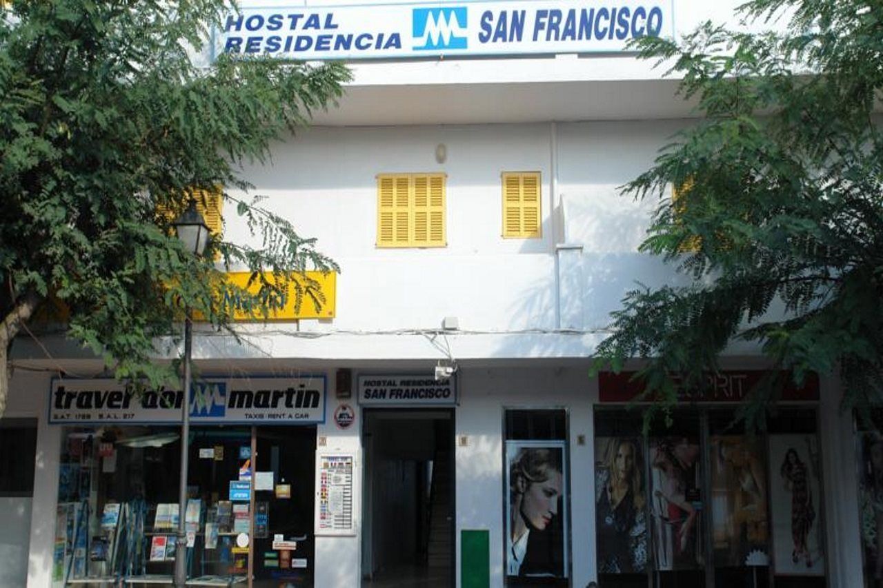 Bed and Breakfast Hostal San Francisco Cala D´Or Exterior foto